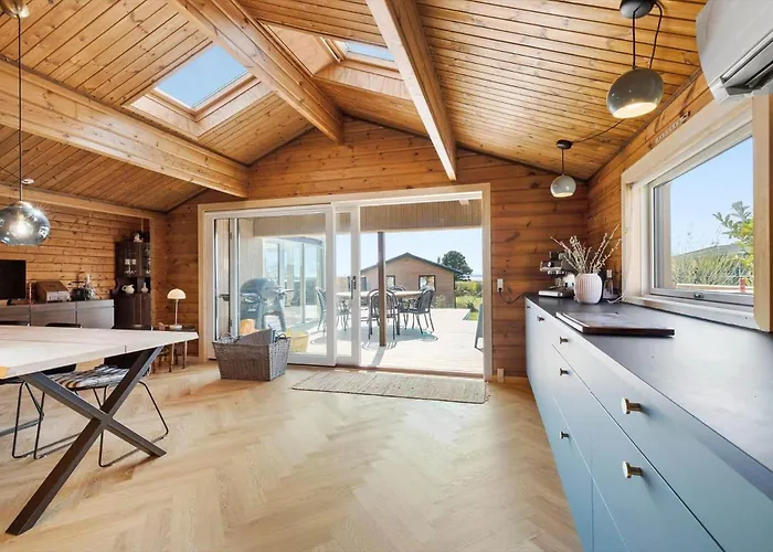 8105-ronde-havesvinget-10 Feriehus *