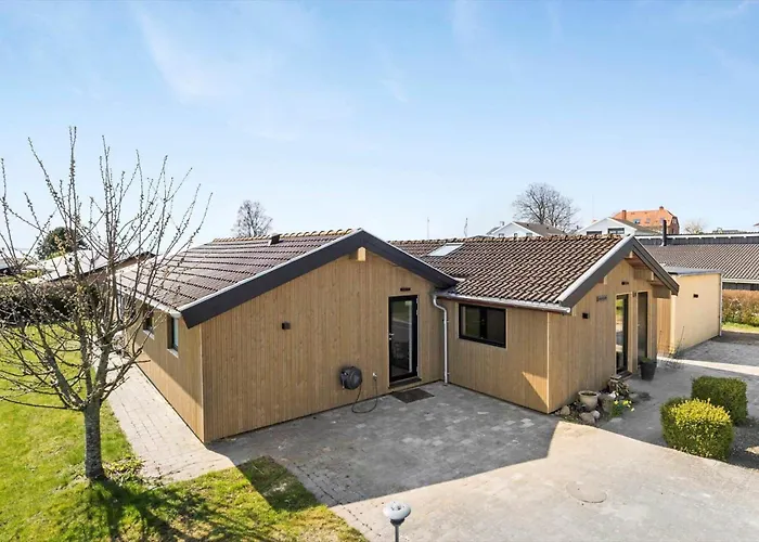 8105-ronde-havesvinget-10 Rønde